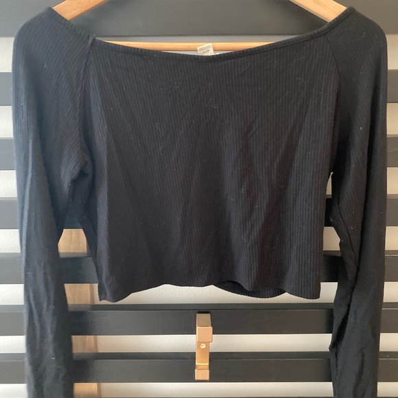 Black crop top - Picture 3 of 3